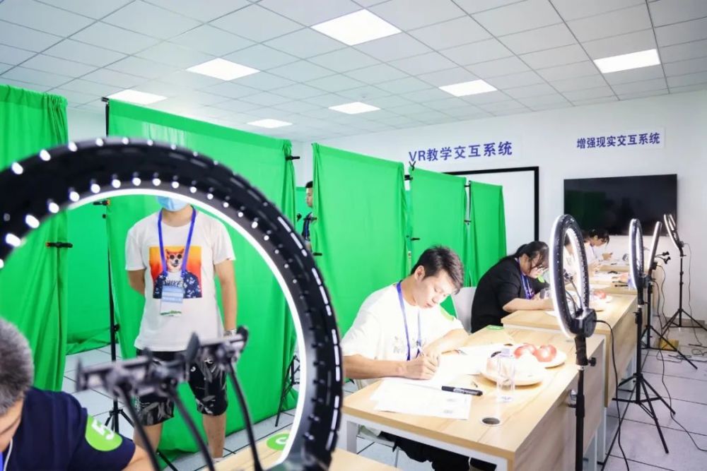 手机3g腾讯网普通版_手机腾讯网4g版_3g腾讯网手机版