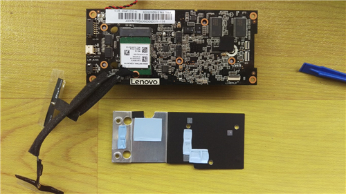 拆手机用什么型号螺丝刀_拆手机后盖的正确方法_3G手机怎么拆