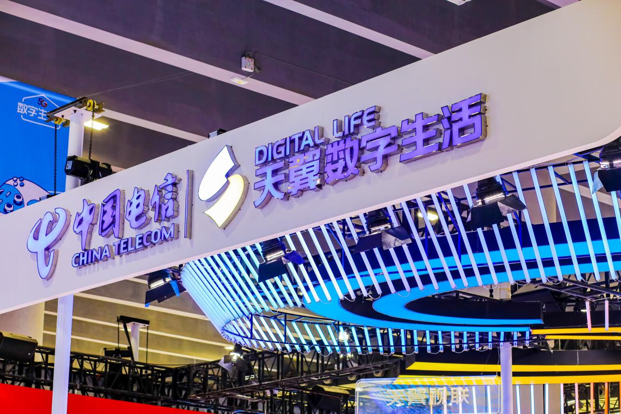 天翼手机广告视频_天翼广告图片_天翼3g手机广告词