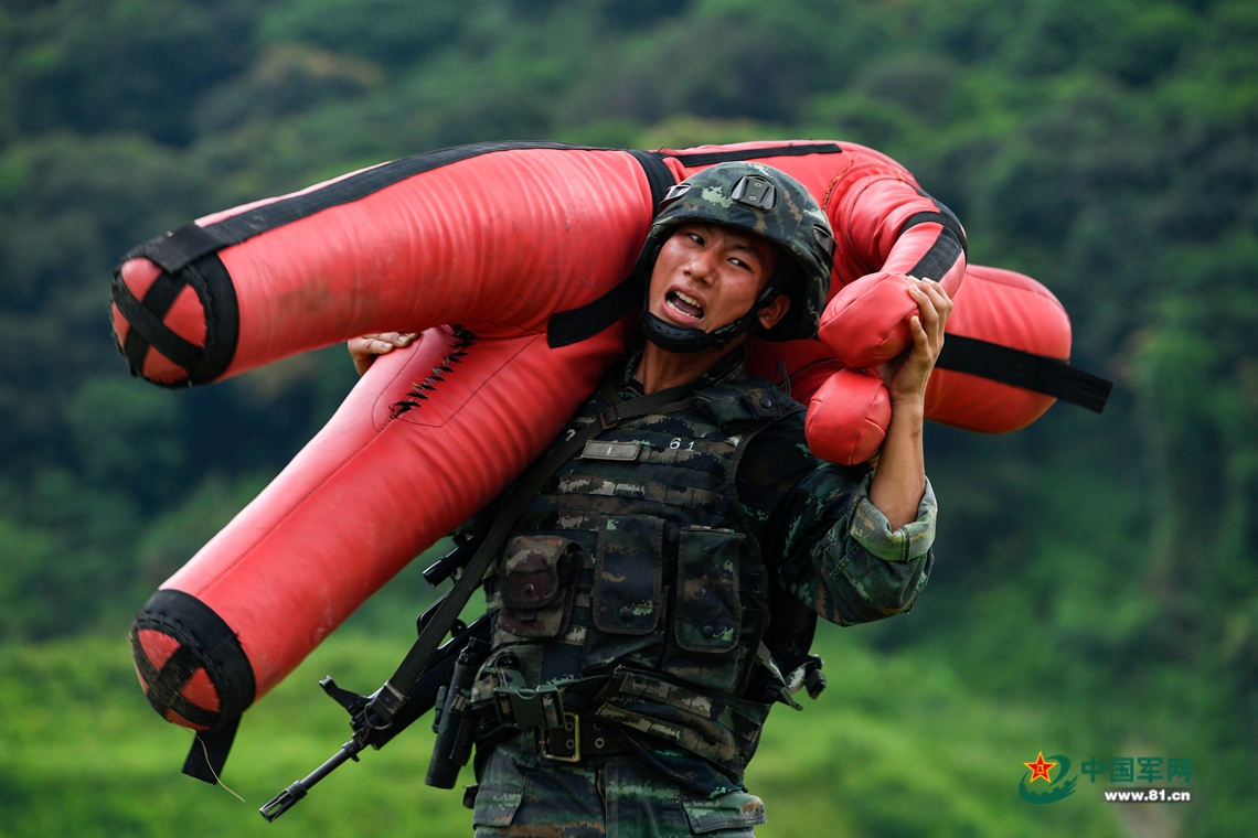 能玩刺激战场的手机_可以打战场的手游_3g手机能玩刺激战场吗