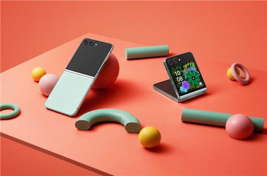 3G手机革命：通信行业迈入新时代，影响生活方式、商业经济与社会结构