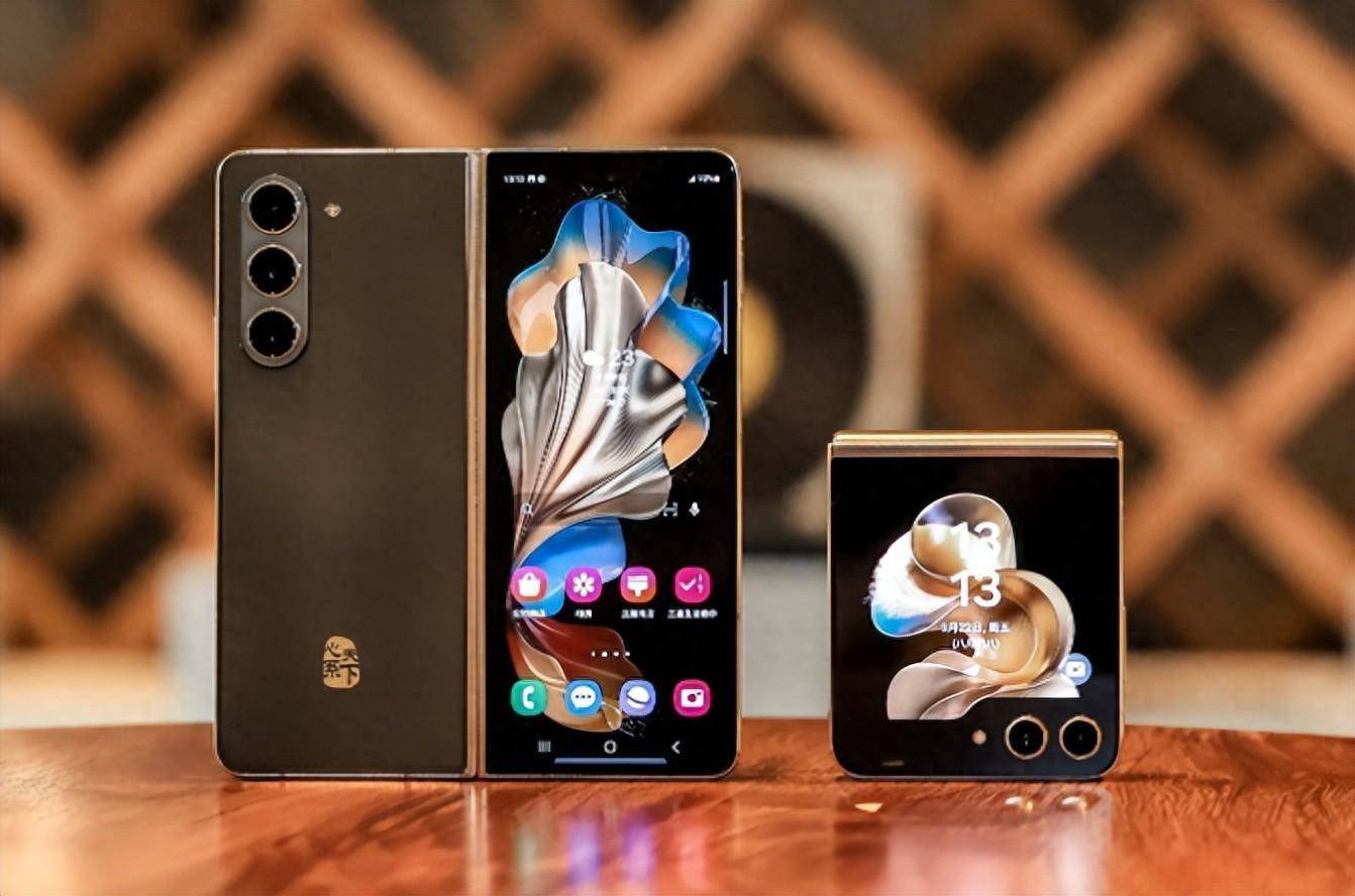 三星3G翻盖机全系型号：从经典到新锐，揭示三星手机辉煌历史