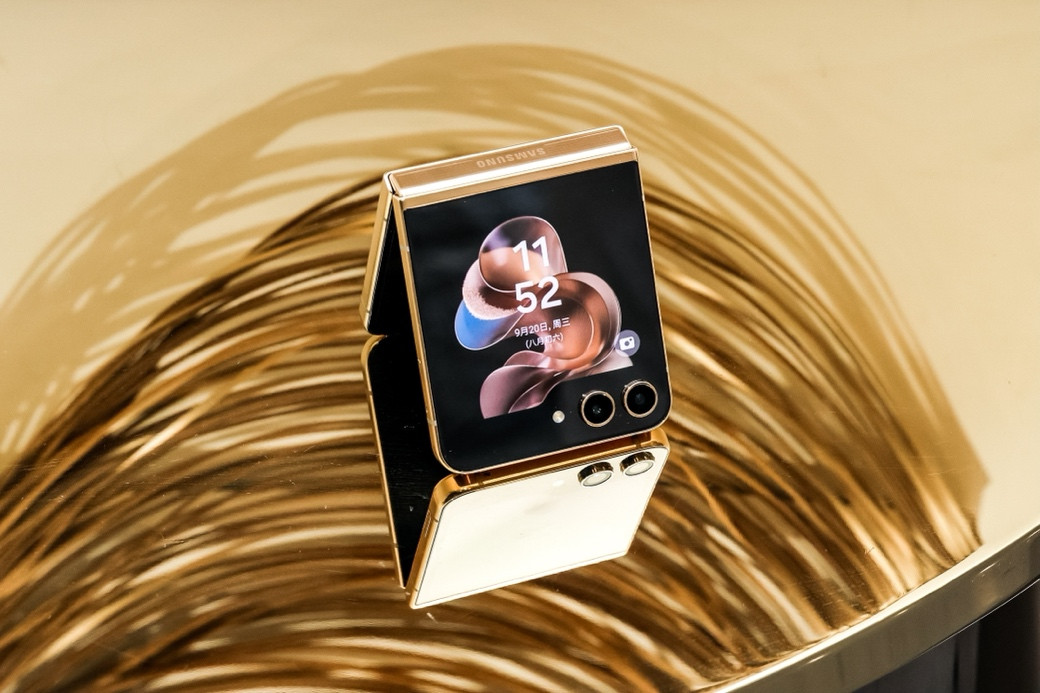 三星翻盖手机有几种型号_三星翻盖4g智能手机_三星3g翻盖手机有哪些型号